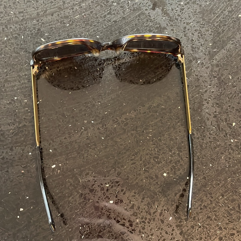Gucci sunglasses - Picture 8 of 11